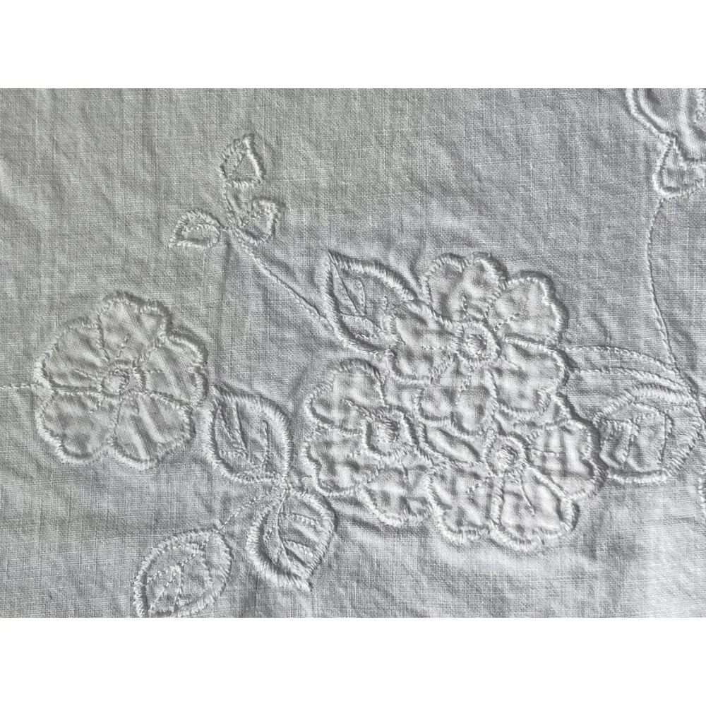 Embroidered Floral Placemats Napkins 17